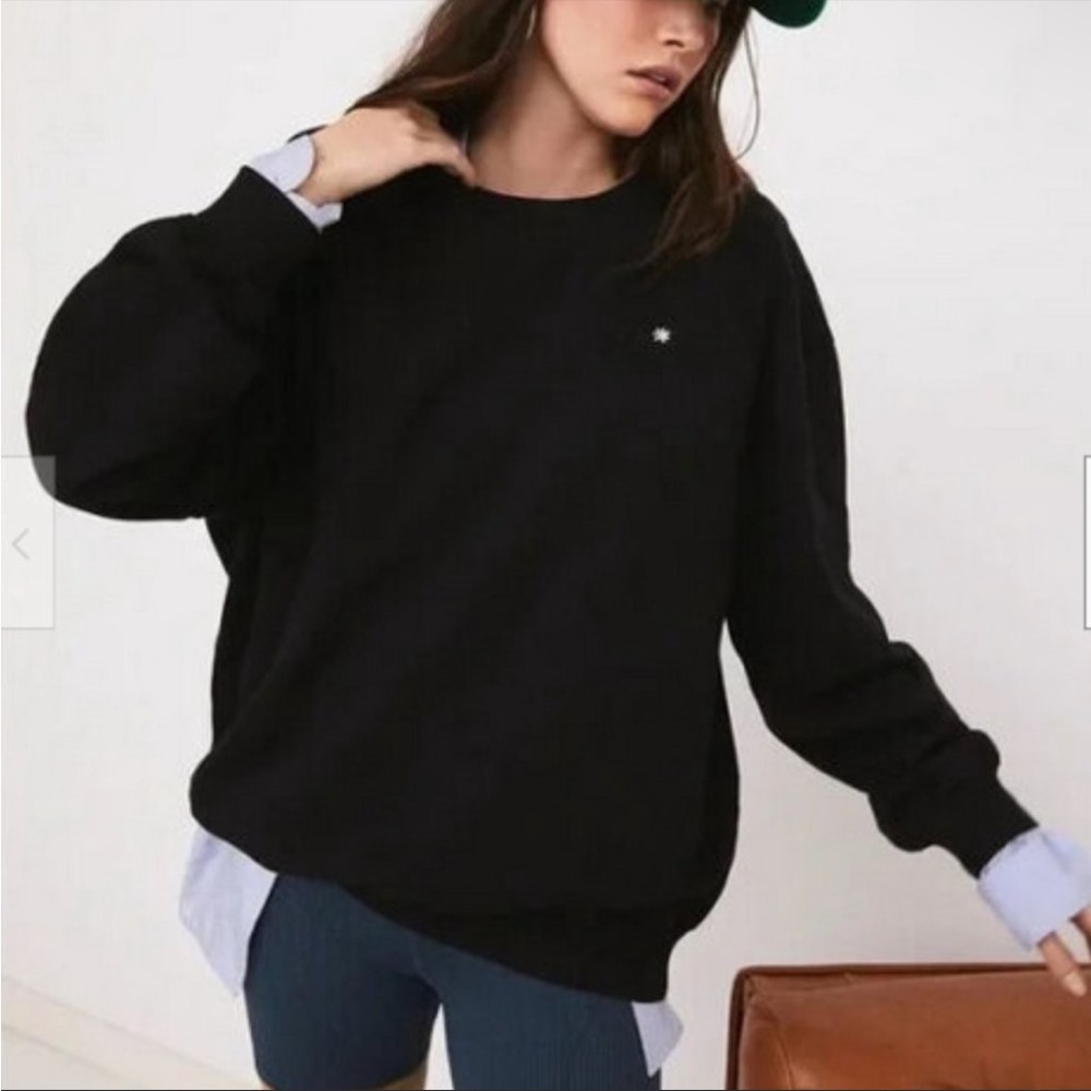 Black sweatshirt
